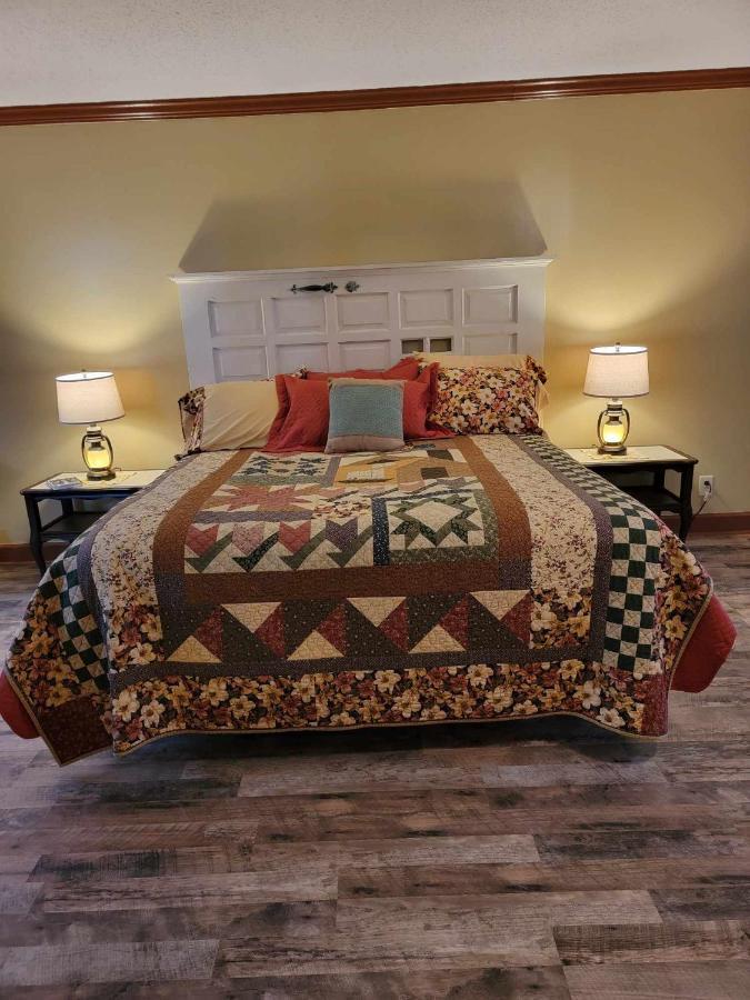 Moonlight Manor Bed & Breakfast Floyd Buitenkant foto