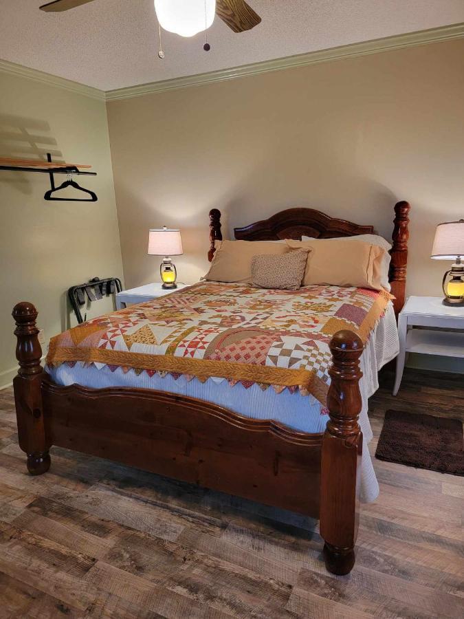 Moonlight Manor Bed & Breakfast Floyd Buitenkant foto