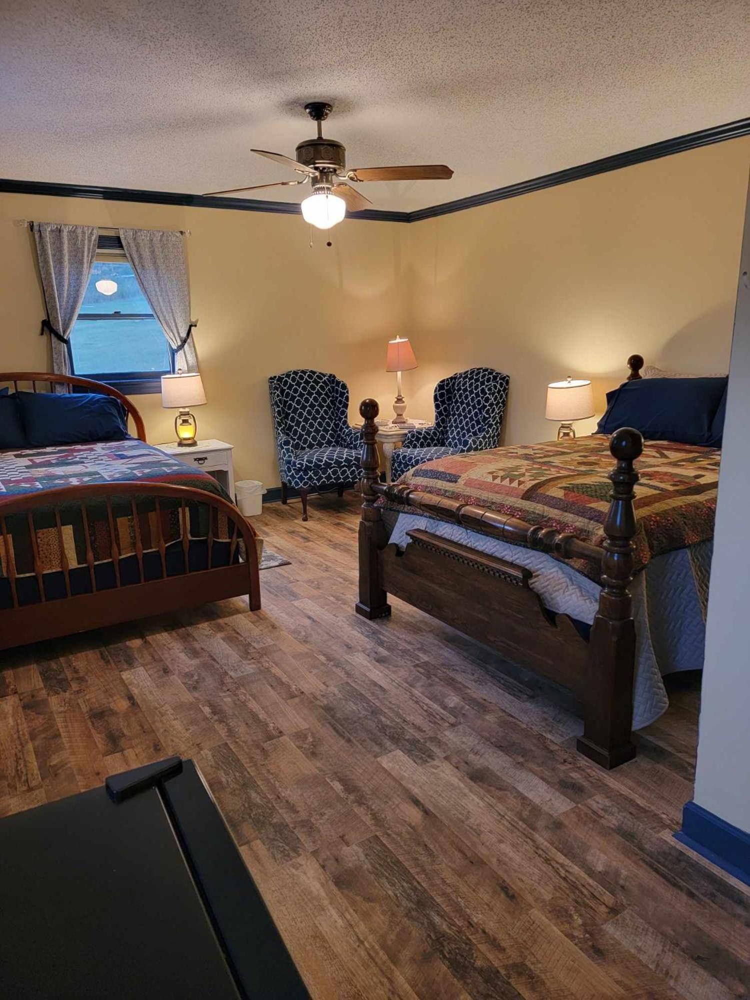 Moonlight Manor Bed & Breakfast Floyd Buitenkant foto